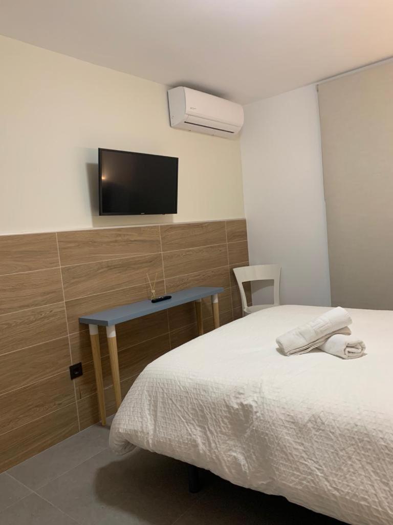 Hostal Acemar Marbella Ngoại thất bức ảnh